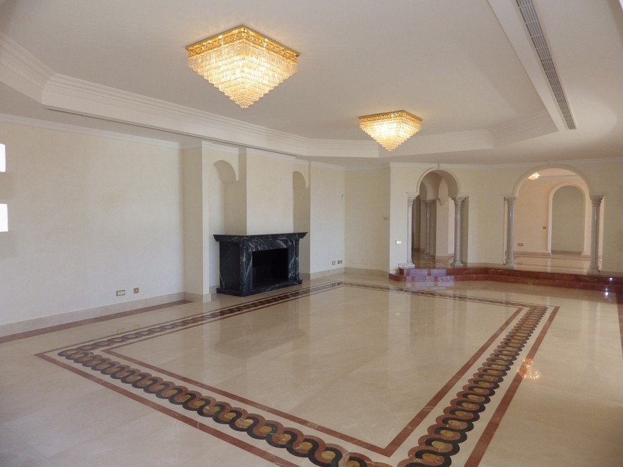 Thumbnail von Luxus-Villa in Sierra Blanca R2737871