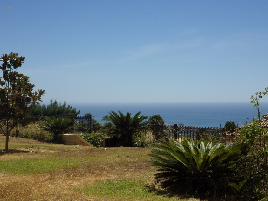 Thumbnail von Luxus-Villa in Sierra Blanca R2737871