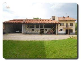 Immogold Landhaus in Panorama- und sonniger Lage