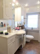 Thumbnail von ***SCHÖNE ETAGENWOHNUNG mit 2 ZIMMERN, KÜCHE, BAD, BALKON im 7.OG***