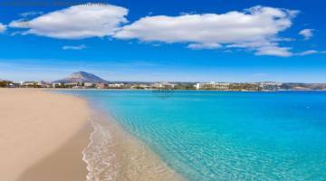 Thumbnail von ***Neubauvilla Aurora mit Pool auf riesigem Grundstück***