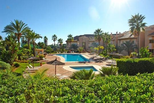 ***SCHÖNE GOLF SUIT IN RIO REAL IN MARBELLA***