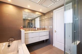 Thumbnail von ***EXKLUSIVE WOHNUNG DIREKT AM MEER AN DER NEUEN GOLDENEN MEILE VON ESTEPONA***