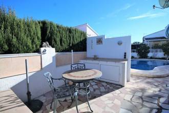 Thumbnail von ***Entzückende kleine Villa mit Pool - 2 SZ, 2 BZ, nur 300 m vom Strand***