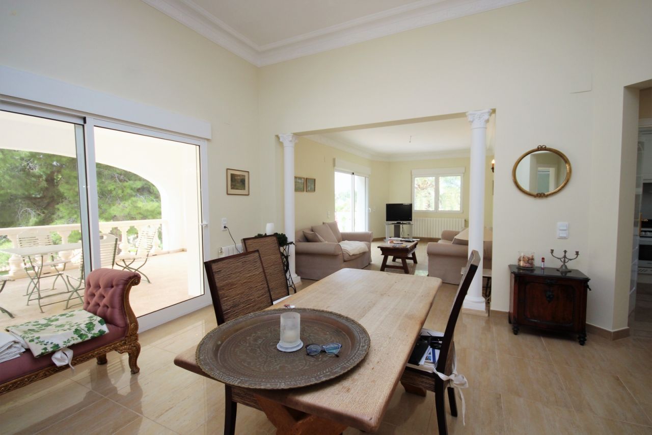 Thumbnail von ***Fantastische Villa mit Pool und Gästeappartement***