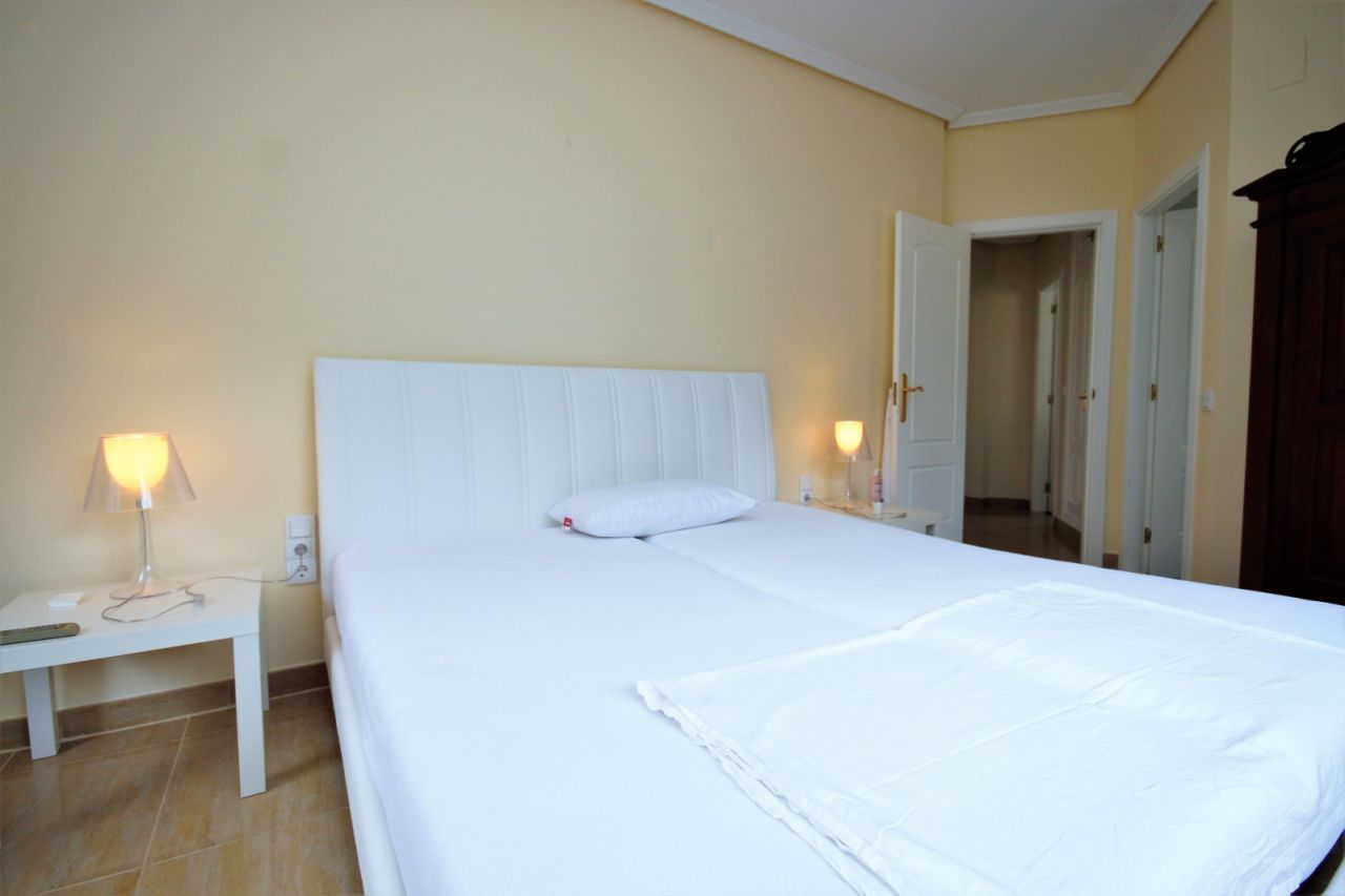 Thumbnail von ***Fantastische Villa mit Pool und Gästeappartement***