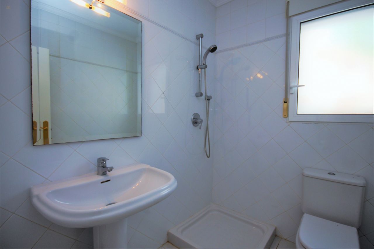 Thumbnail von ***Fantastische Villa mit Pool und Gästeappartement***