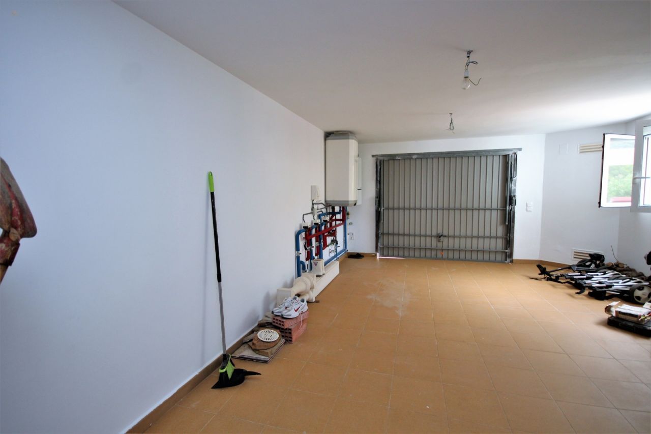 Thumbnail von ***Fantastische Villa mit Pool und Gästeappartement***