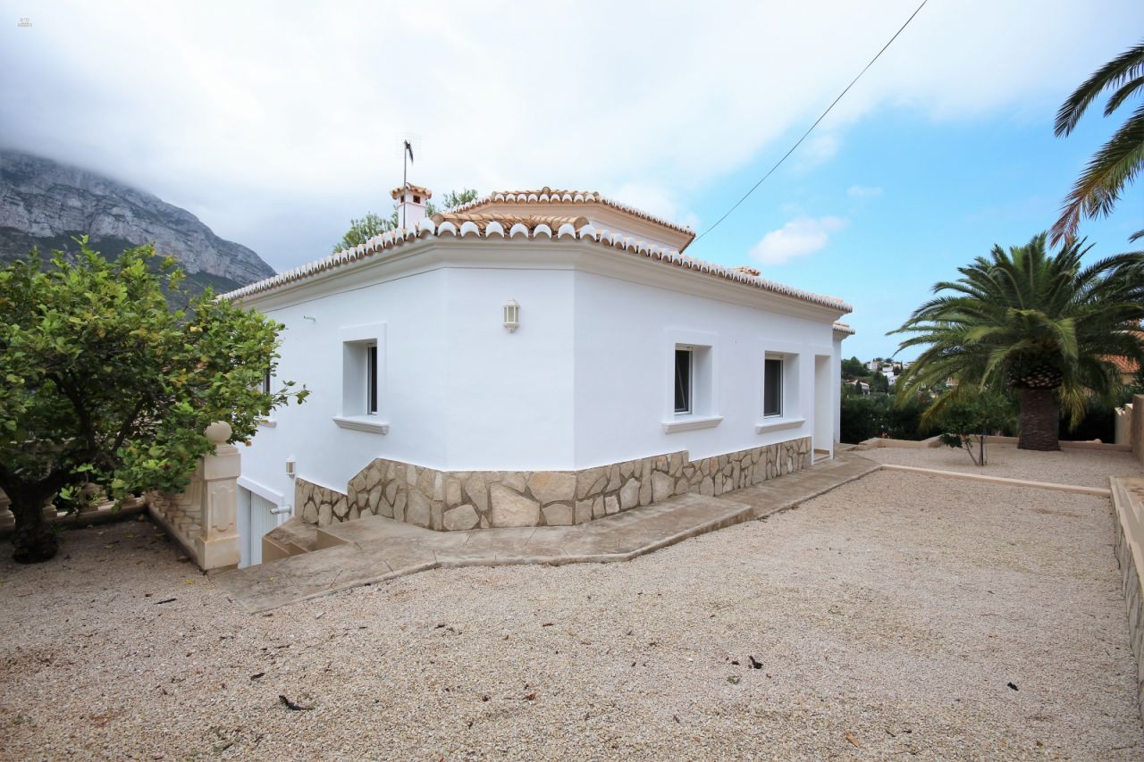 Thumbnail von ***Fantastische Villa mit Pool und Gästeappartement***