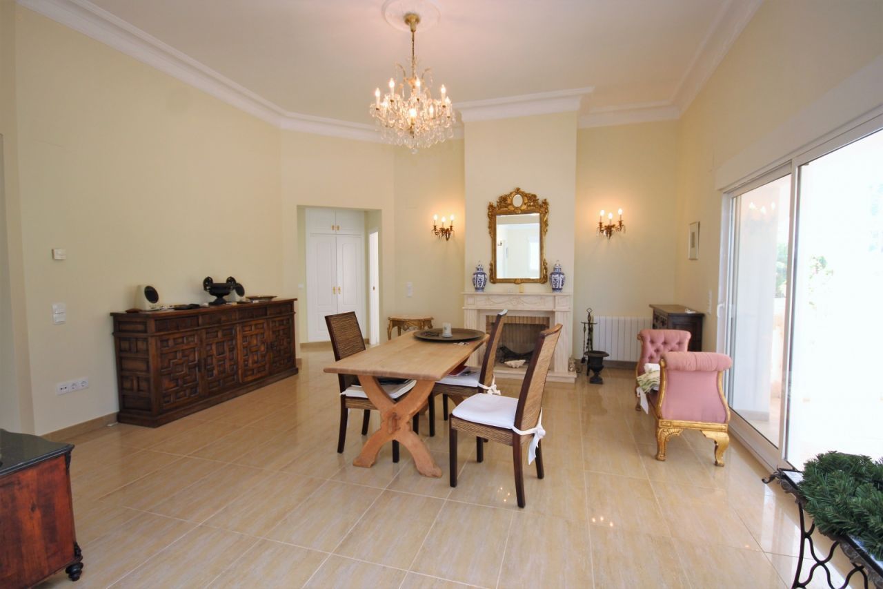 Thumbnail von ***Fantastische Villa mit Pool und Gästeappartement***