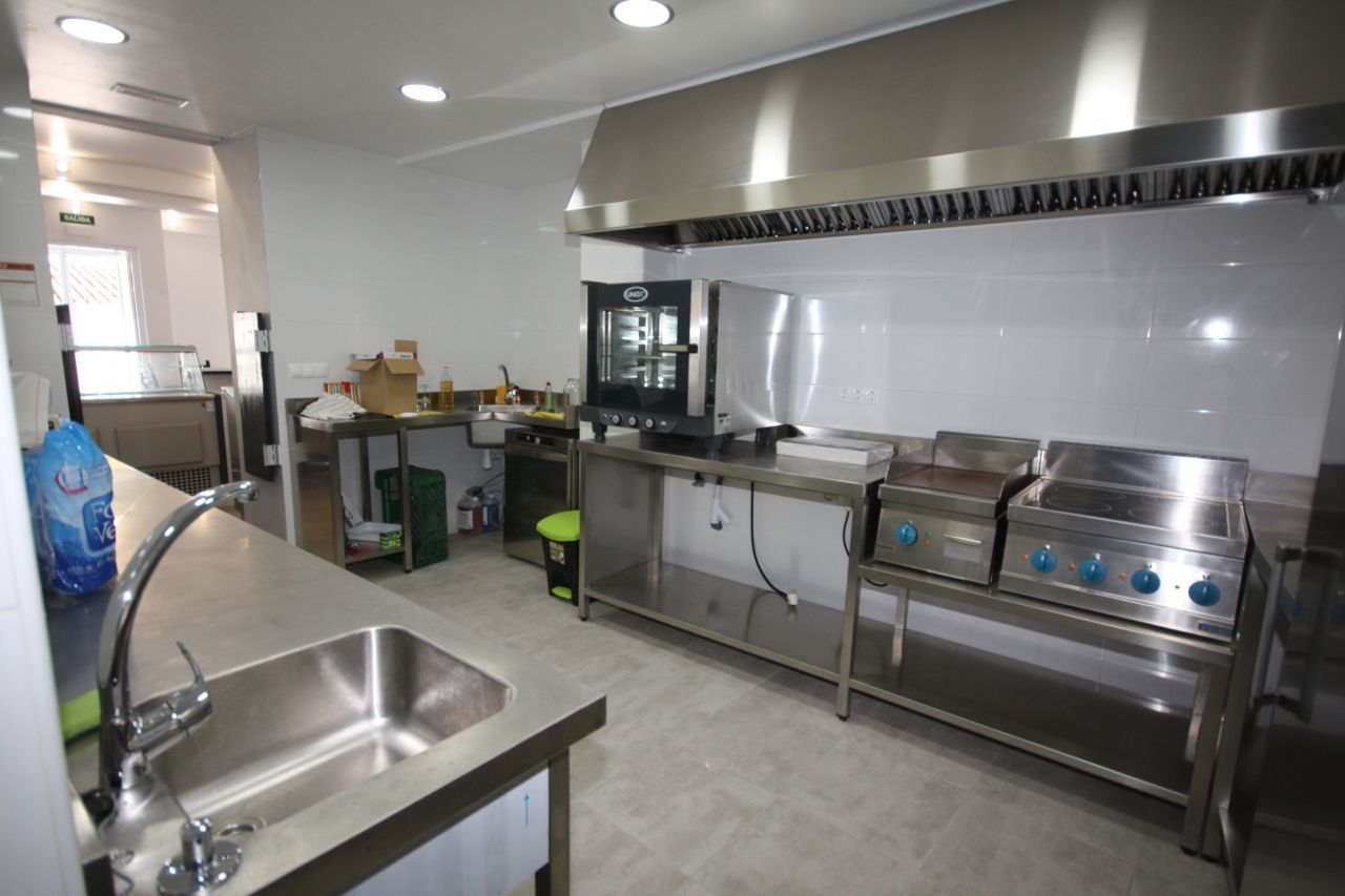 Thumbnail von ***Neuwertiges Restaurant mit eigener Wohnung in guter Lage von Denia***