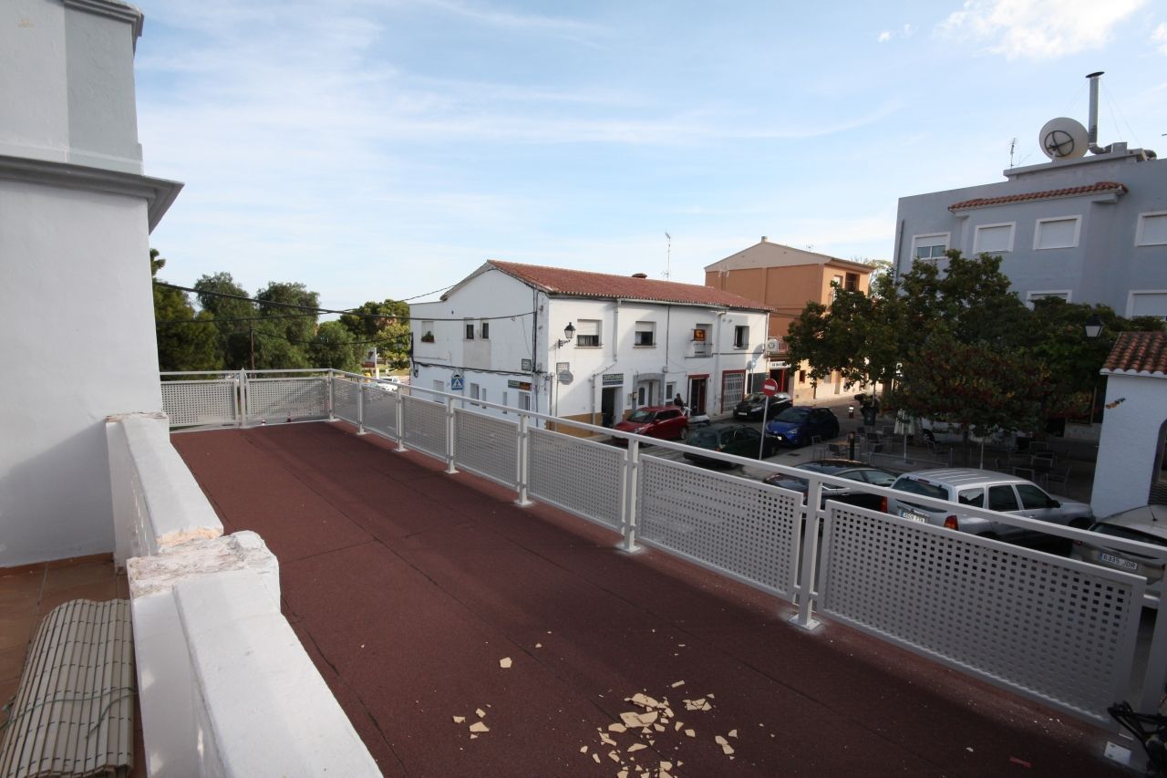 Thumbnail von ***Neuwertiges Restaurant mit eigener Wohnung in guter Lage von Denia***