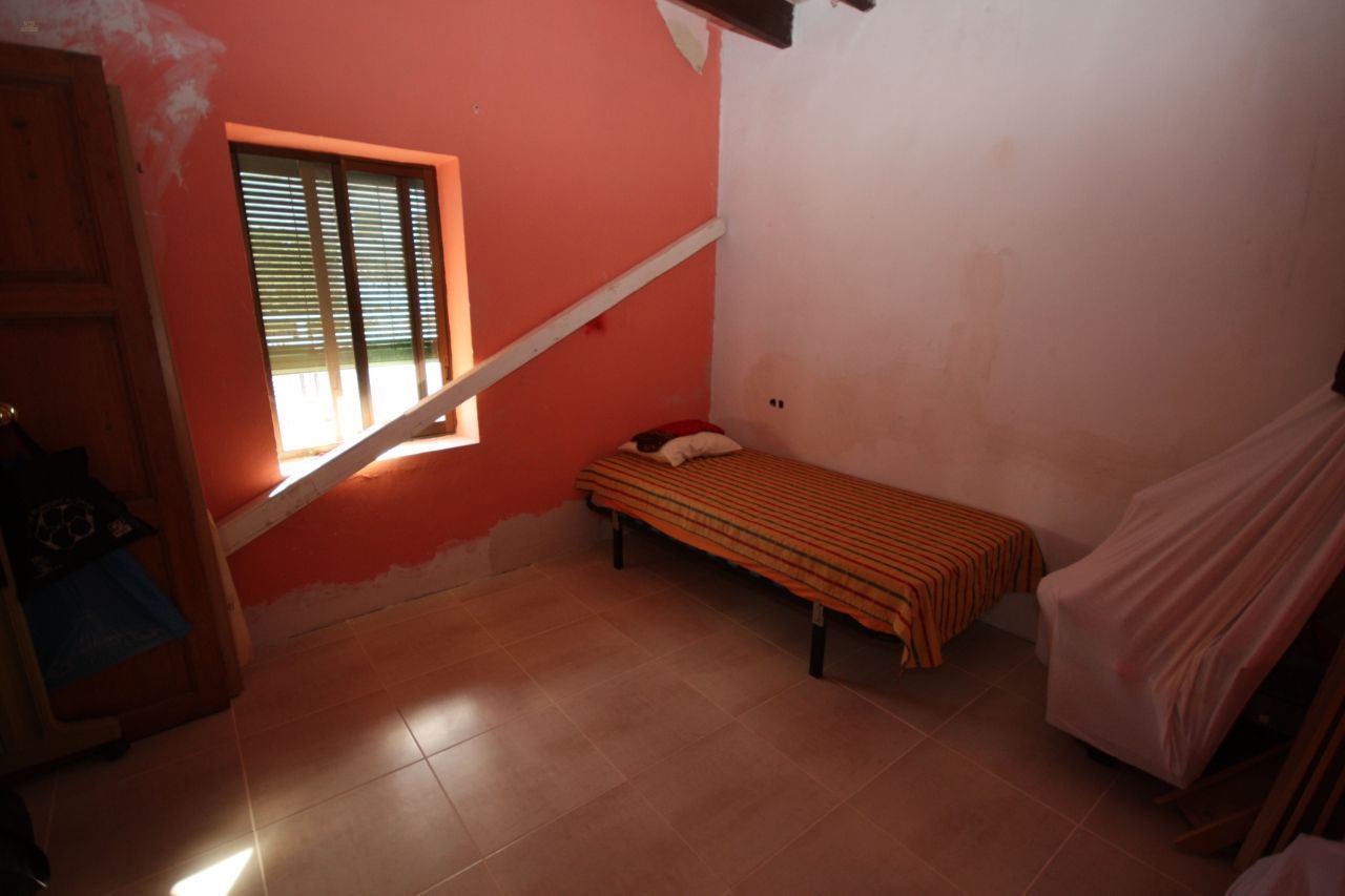 Thumbnail von ***Neuwertiges Restaurant mit eigener Wohnung in guter Lage von Denia***