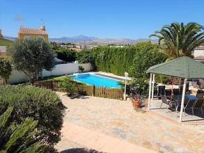 Thumbnail von ***Gepflegte Villa mit großzügigem Gästeapartment im Raum Muchamiel***