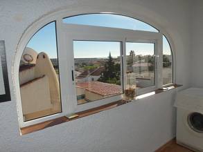 Thumbnail von ***Einfamilienhaus im Villenstyle mit 4 Schlafzimmern, Garage und privatem Pool***