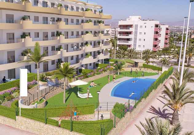 ***Komfortable Wohnungen mit 2 Schlafzimmern und Gemeinschaftspool nur 600 m vom wunderschönen Sandstrand***