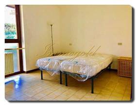 Thumbnail von Immogold, aparte zwei Zimmer Wohnung in schöner Parkanlage