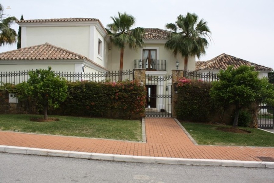 Thumbnail von Luxus-Villa in El Paraiso R210549