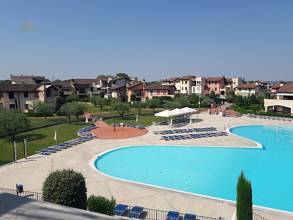 Thumbnail von Exclusive, schöne, geräumige vier Zimmer Wohnung in Peschiera