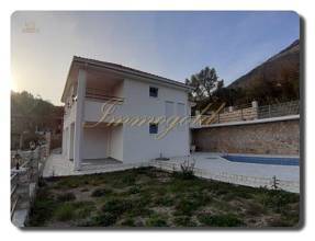 Thumbnail von Neubau in toller Lage mit Meerblick und Pool