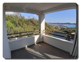 Thumbnail von Neubau in toller Lage mit Meerblick und Pool