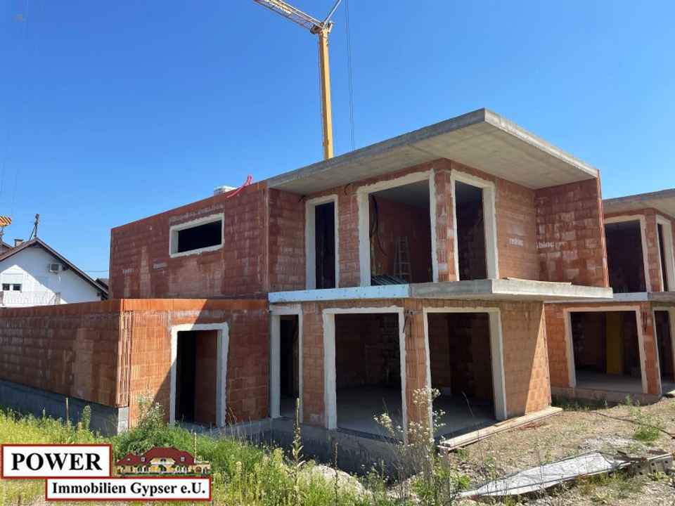 Votre MAISON DE RÊVE en peu de temps de la part de la société PI Bau GmbH !! Construction uniquement en structure brute également possible !!!