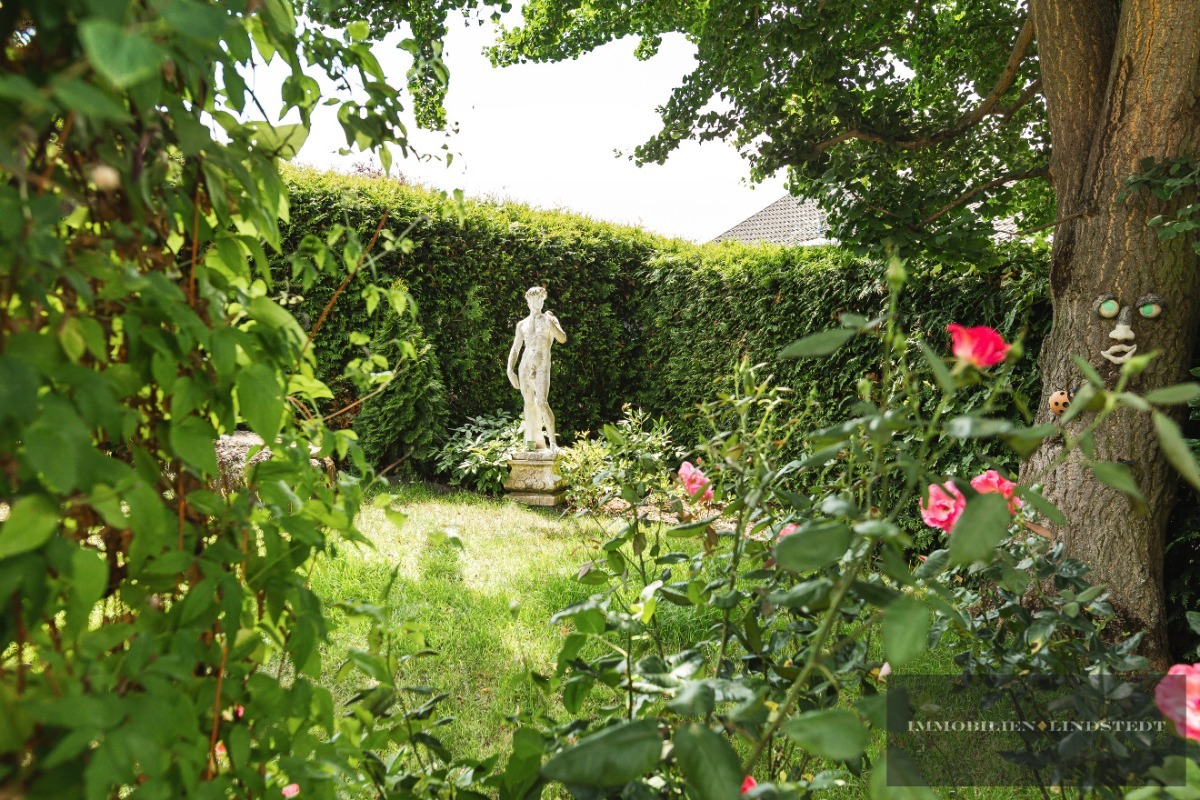 Thumbnail von immobilien-lindstedt.de / PANORAMABLICK BIS ZUR GERMANIA GEFÄLLIG IN GAU-ALGESHEIM?