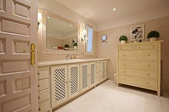 Thumbnail von Luxus-Villa in El Rosario R2790440