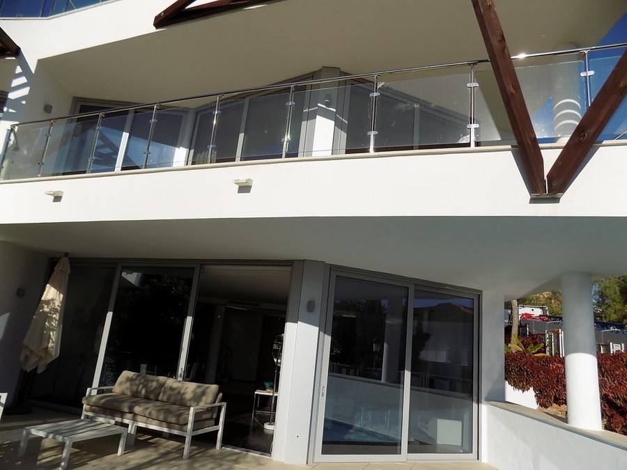 Luxus-Haus in Sierra Blanca R2802620