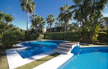 Thumbnail von Luxus-Villa in Los Monteros R2647832