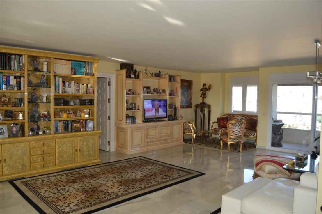 Luxus-Wohnung in Marbella R2772407