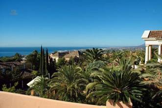 Thumbnail von Luxus-Villa in Sierra Blanca R2806271