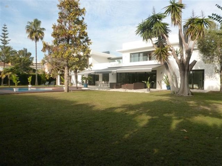 Luxus-Villa in Guadalmina Baja R2552909 