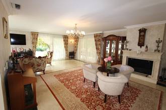 Thumbnail von Luxus-Villa in Sierra Blanca R2784056