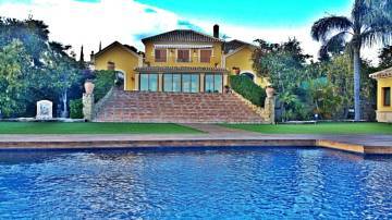 Thumbnail von Luxus-Villa in El Paraiso R2811116