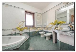 Thumbnail von Immogold, exklusive Landhaus-Villa mit Weinbergen nahe nahe Rom