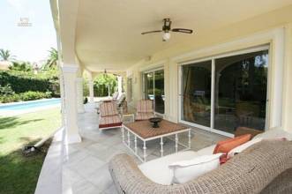 Thumbnail von Luxus-Villa in Las Brisas R2582381