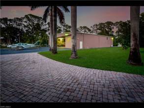 Thumbnail von 18528 Baseleg Avenue