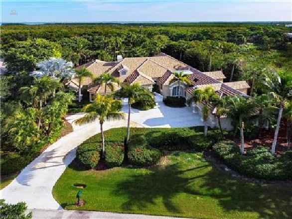 2284 Troon Court SANIBEL, FL 33957