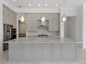 Thumbnail von 583 Tripoli Court MARCO ISLAND, FL 34145