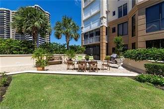 Thumbnail von 6597 NICHOLAS Boulevard 206