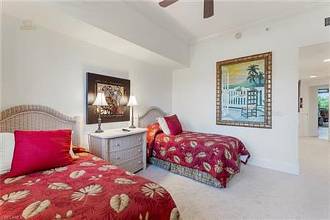 Thumbnail von 6597 NICHOLAS Boulevard 206