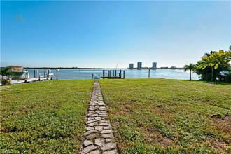 Thumbnail von 120 Little Carlos Lane Fort Myers Beach, FL 33931