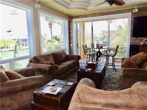 Thumbnail von 1520 Angel DR