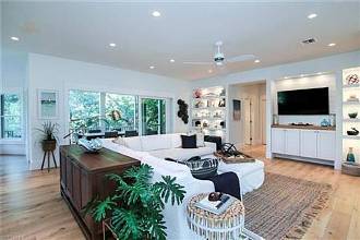 Thumbnail von 228 Violet Drive