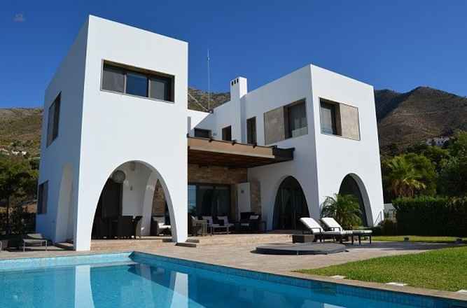 Luxus-Villa in Valtocado R2286269