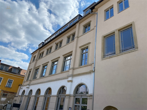 Luxuriöse und moderne Maisonettewohnung an der Elbe in Loschwitz