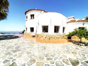 Thumbnail von Luxuriöse Landhausvilla mit Meerblick - REDUZIERT