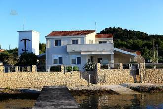 Thumbnail von Mediterranes Anwesen mit zwei Häusern am Meer