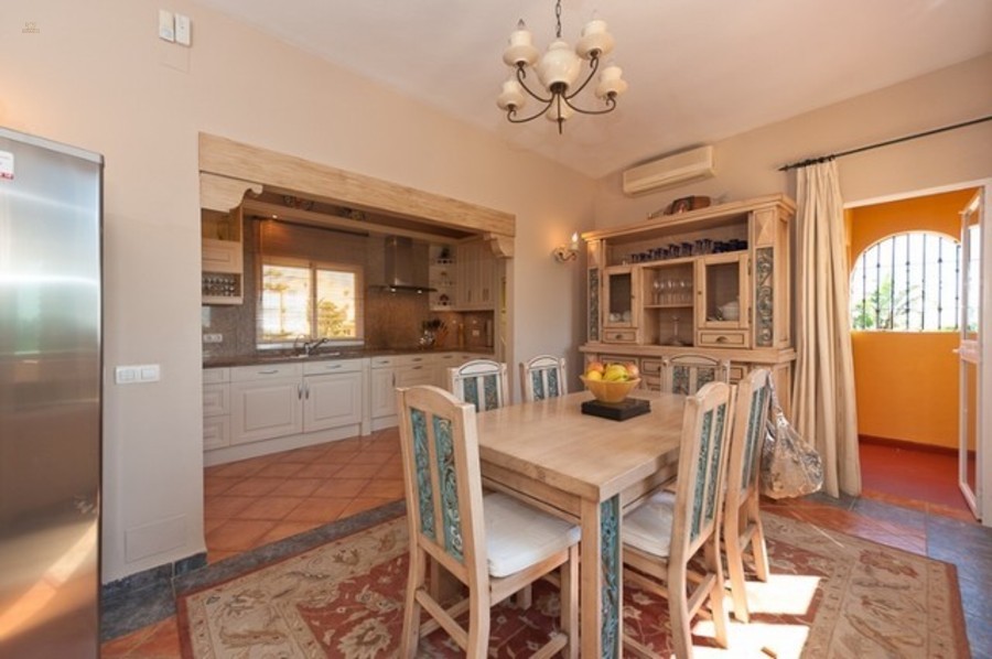 Thumbnail von Luxus-Villa in Las Chapas R148133